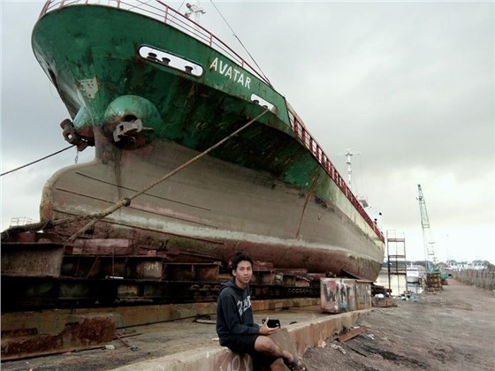 印度尼西亚货船KM Avatar在马六甲沉没，2人失踪