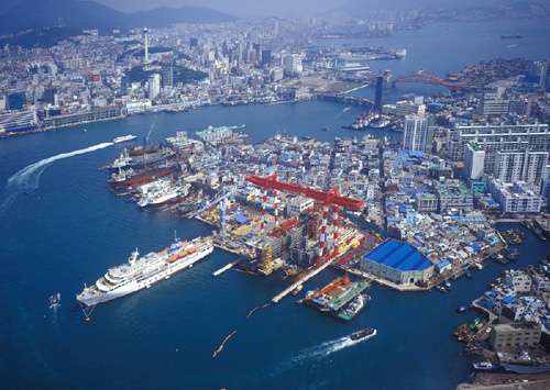 运力过剩 上市船东退出散货船市场 运力过剩 上市船东退出散货船市场