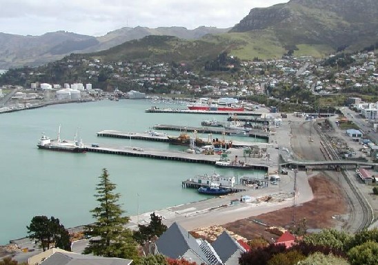 利特尔顿港口员工就花名册问题举行罢工 利特尔顿港口员工就花名册问题举行罢工