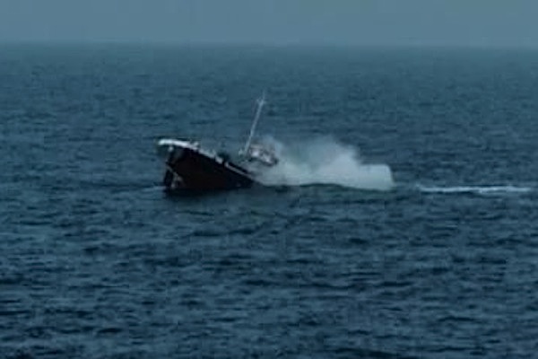 海上惊魂!ANNA号地中海沉没,“大吉”号勇往营救 海上惊魂!ANNA号地中海沉没,“大吉”号勇往营救