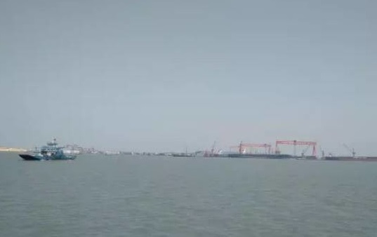 中国货轮“锦航海6”在南通附近撞击沉没，致2人死亡，4人失踪