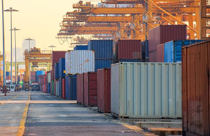 货代协会质疑亚欧航线因运力下降而增收附加费 货代协会质疑亚欧航线因运力下降而增收附加费