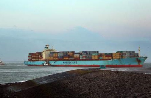 集装箱船Maersk Genoa与杂货船Dan Fighter相撞