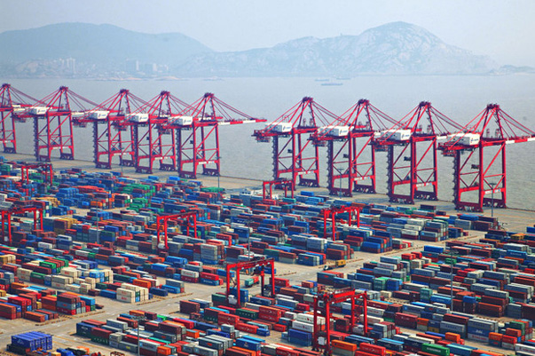 2016世界十大集装箱港不变，上海港依旧领先