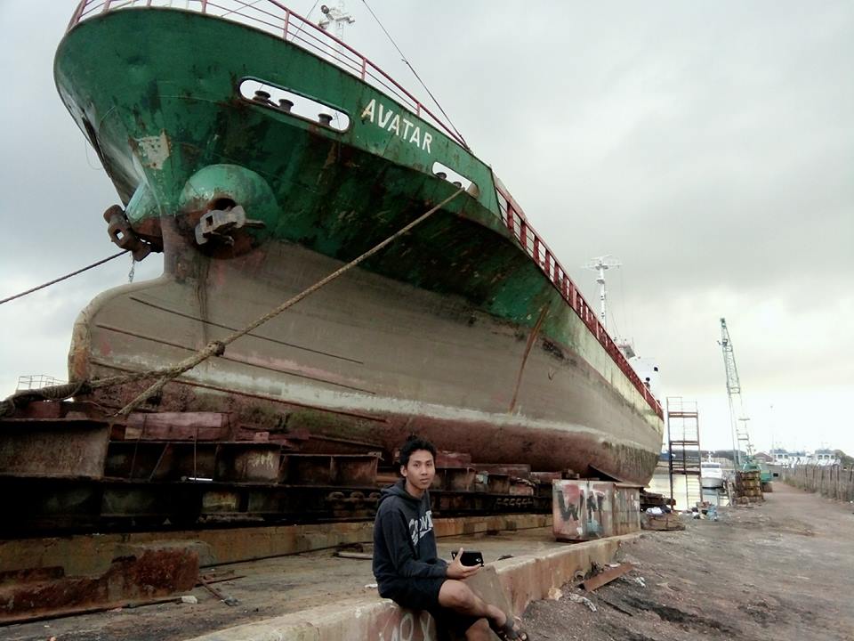 印度尼西亚货船KM Avatar在马六甲沉没，2人失踪