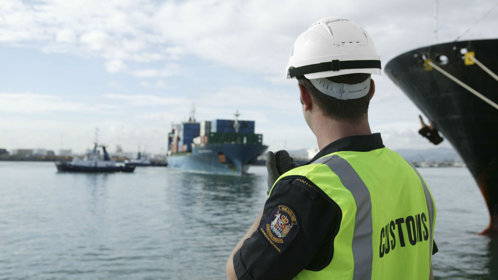 警方在集装箱船Maersk Antares上搜到价值1800万美元的可卡因