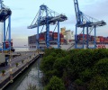 达飞轮船世界最大集装箱船在巴生港西港停靠