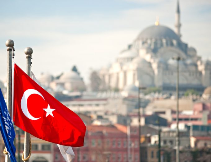 物流企业现在陷入了美国和土耳其之间针锋相对的贸易争端