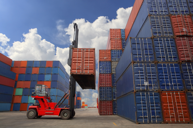 货运代理回击“航运垄断”和“无限制”的集装箱滞期费